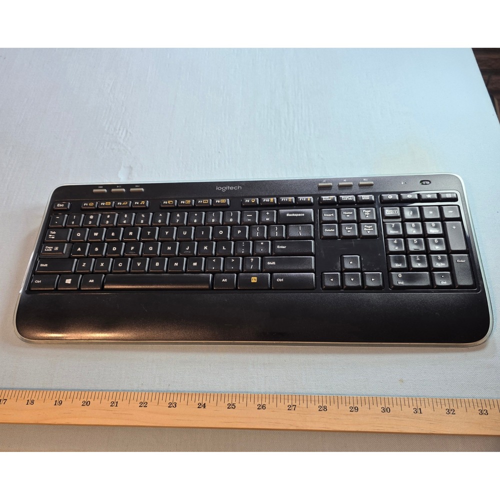 Logitech K520 Wireless Keyboard Black Silver Full Size Media Keys Y-R0012